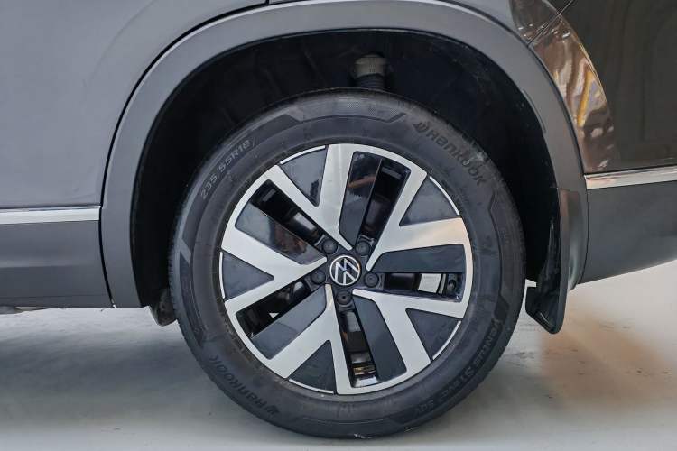 Used Volkswagen Tayron 2023 330TSI Two-Wheel-Drive Luxury Plus Advanced Version