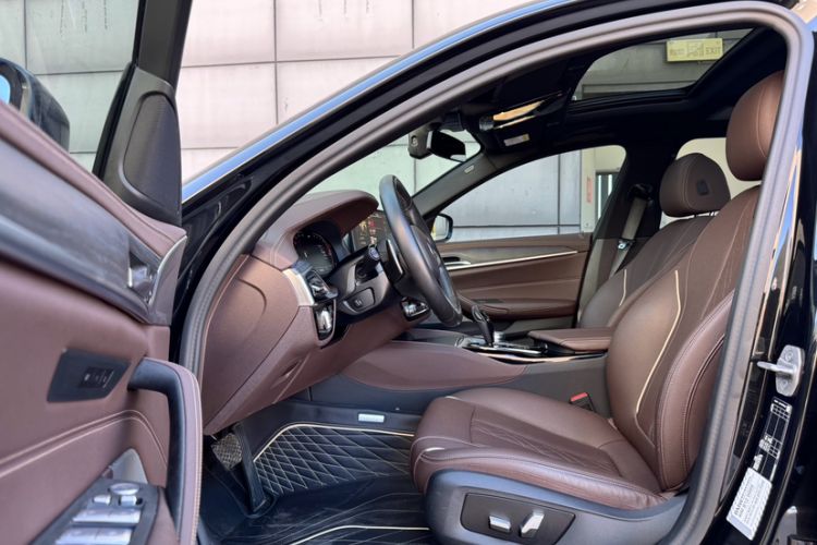 Used BMW 5 Series 2023 530Li Leading Model M Sport Package