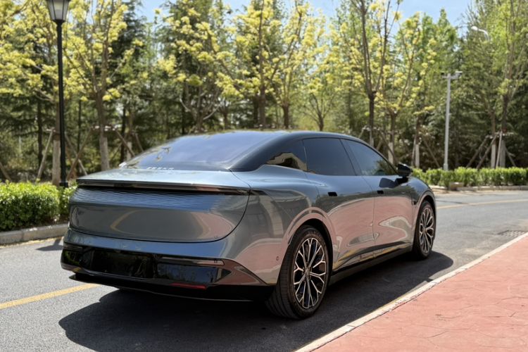 Used Zeekr 007 2024 Rear-Drive Enhanced Version 75 kWh Exterior 4