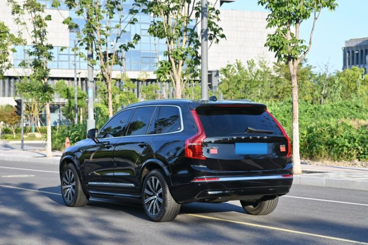 Used Volvo XC90 2024 B5 SmartDrive Luxury Edition 5 Seats
