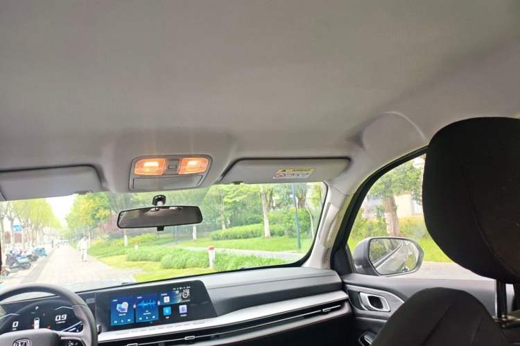 Used CHANGAN F70 Blue Core 2023 2.0T Gasoline Automatic Two-Wheel Drive Wealth Creation Version Long Wheelbase