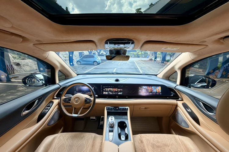 Used VOYAH Dream 2024 PHEV Ultra-Long Range Flagship Edition Interior 8