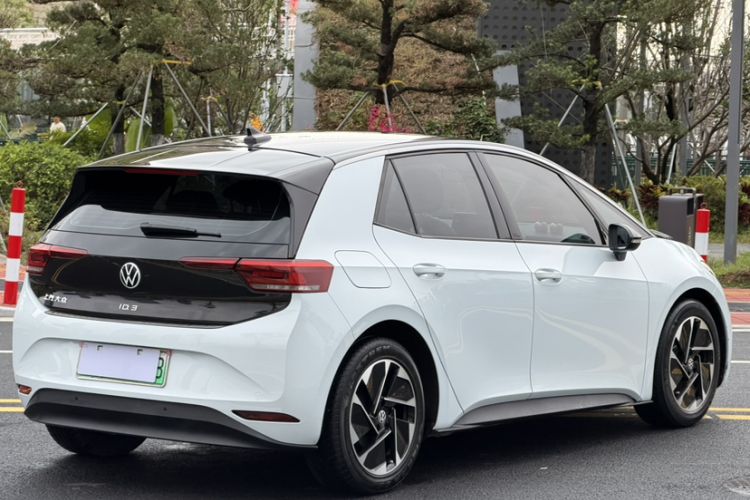 Used Volkswagen ID.3 2023 Pure Smart Edition Exterior 4