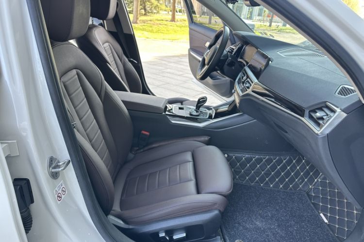 Used BMW 3 Series 2021 320Li M Sport Package Interior 9