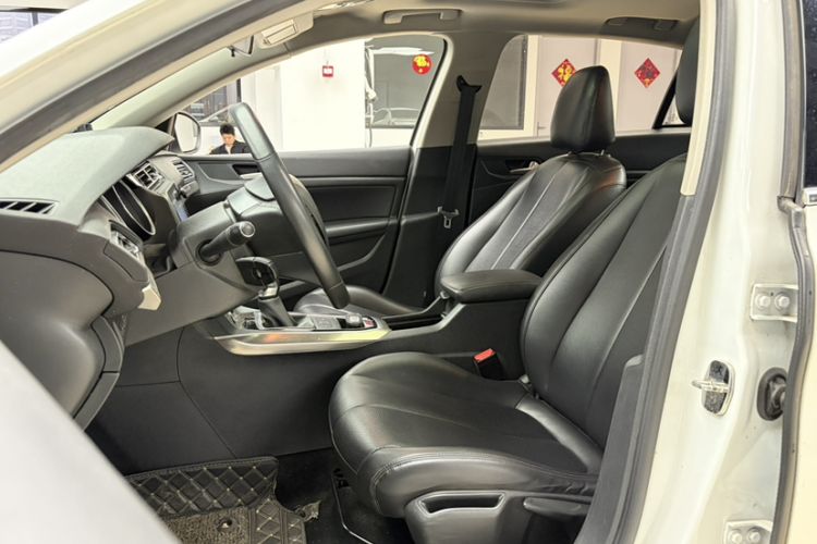 Used Peugeot 408 2018 Revised 350THP Automatic Luxury Edition Interior 5