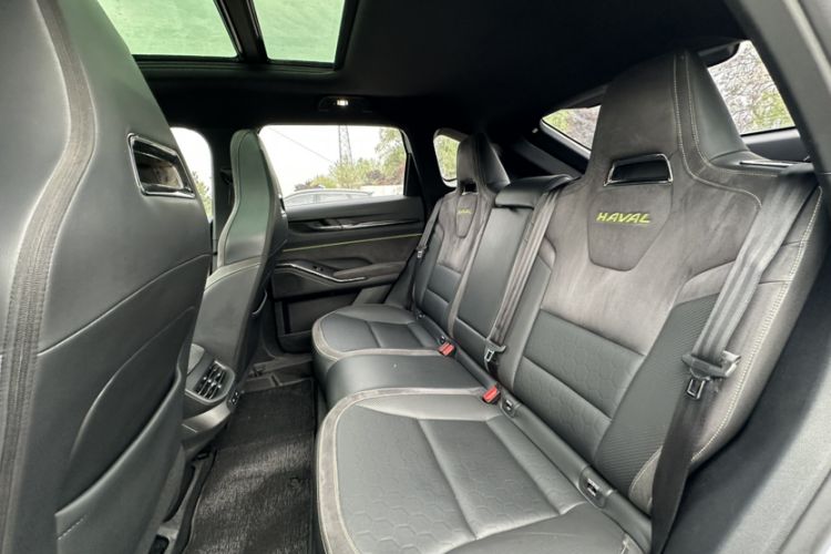 Used Haval H6S 2022 2.0T Two-Wheel Drive ZhiRun Version Interior 3