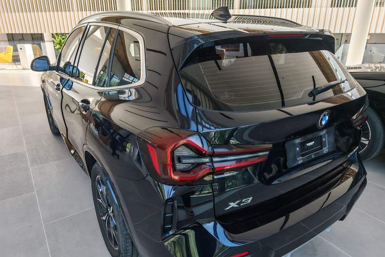 Used BMW X3 2022 Restyled xDrive25i M Sport Package Exterior 6