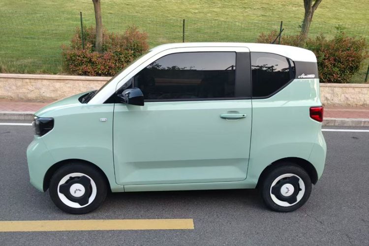 Used Wuling Hongguang MINIEV 2021 Macaron Premium Model – Lithium Iron Phosphate