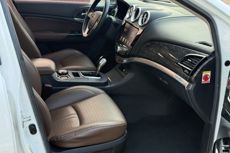 Used BYD S7 2017 2.0T Automatic Prestige Edition Right Front Seat