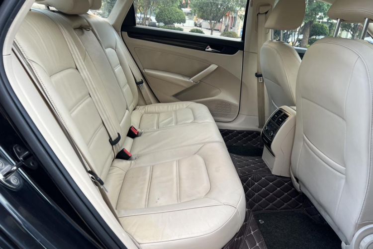 Used Volkswagen Passat 2011 1.4 TSI Manual Luxury Edition