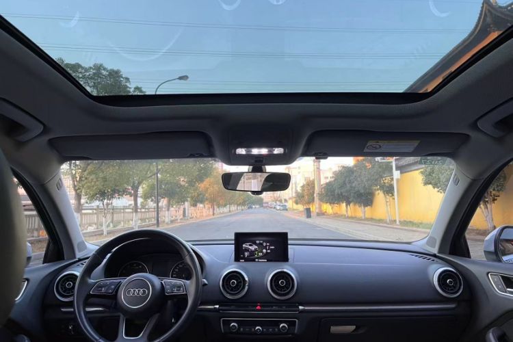 Used Audi A3 2019 Limousine 35 TFSI Style Edition China VI Emission Standard
