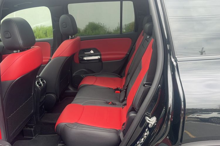 Used Mercedes-Benz GLB AMG 2022 AMG GLB 35 4MATIC Interior 8