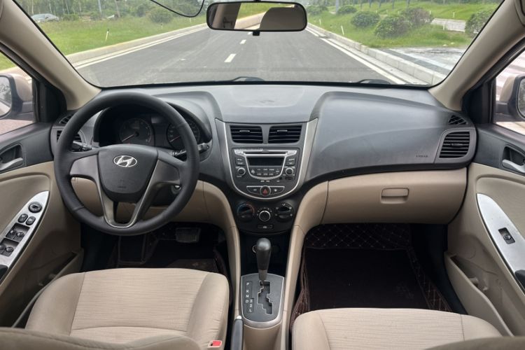 Used Hyundai Verna (older generation) 2014 1.4L Automatic Smart GLS
