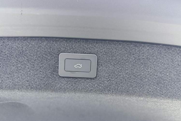 Used Hima Luxeed S7 2024 Pro Model
