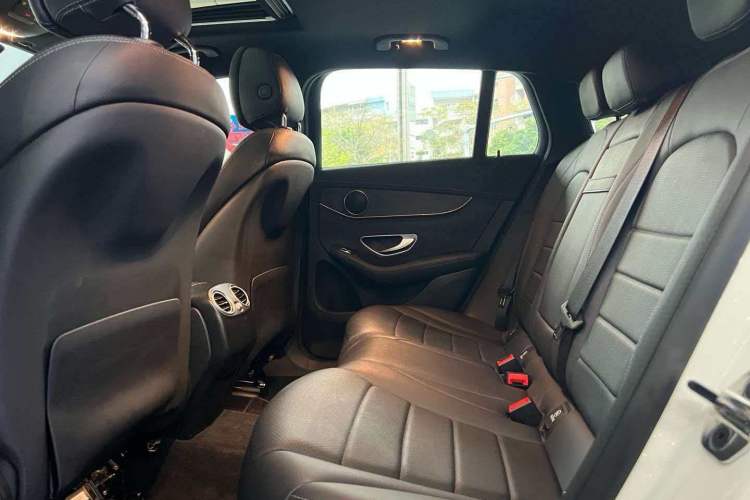 Used Mercedes-Benz EQC 2021 EQC 400 4MATIC Interior 7