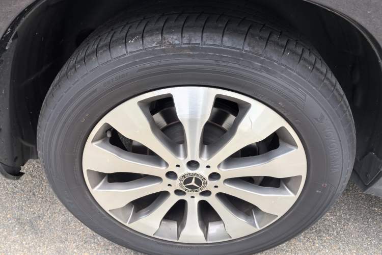 Used Mercedes-Benz GLS 2018 GLS 400 4MATIC Dynamic Model Interior 4