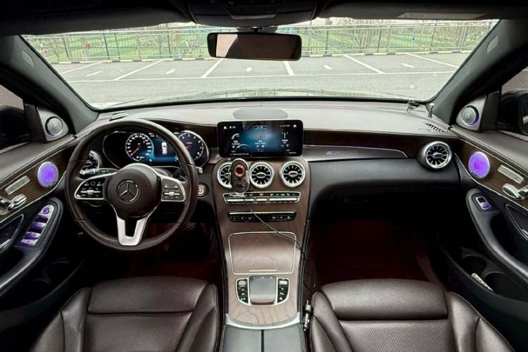 Used Mercedes-Benz GLC 2022 Facelift GLC 260 L 4MATIC Luxury Edition Interior 3