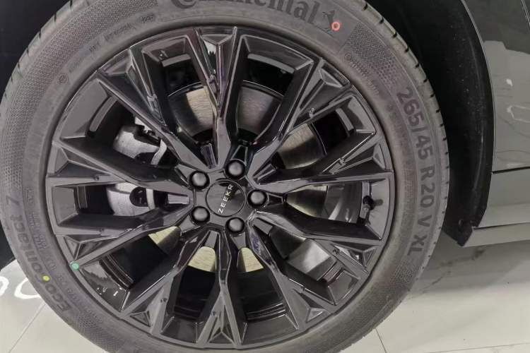 Used Zeekr 7X 2025 100 kWh Long-Range Rear-Wheel Drive with Intelligent Driving Features