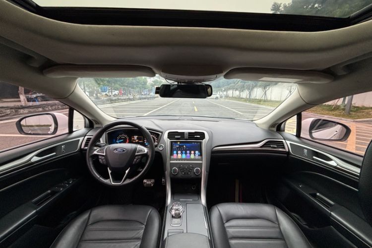 Used Ford Mondeo 2017 Facelifted EcoBoost 180 Fashion Edition Interior 12