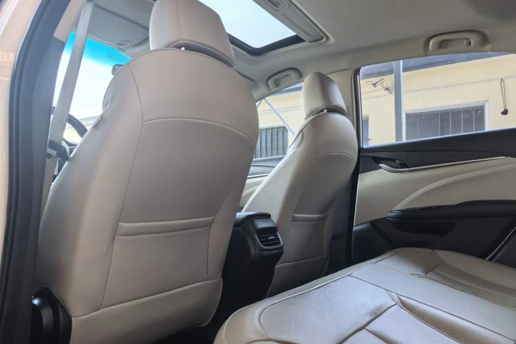 Used Buick GT 2018 15T Dual-Clutch Elite Model China V Standard
