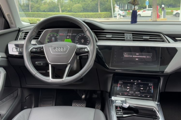 Used Audi e-tron 2019 55 quattro Fashion Edition