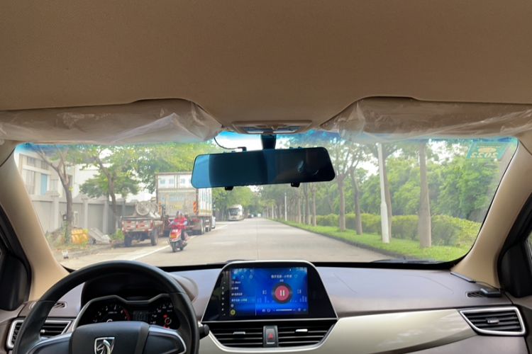 Used Baojun 310W 2017 1.5L Manual Comfort Version China VI Emission Standard