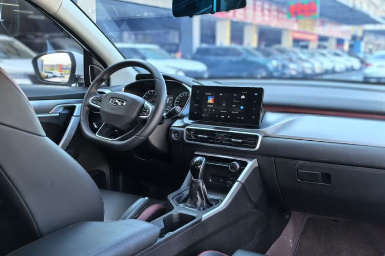 Used Geely Auto Coolray 2021 1.4T Manual Gold Edition Interior 2