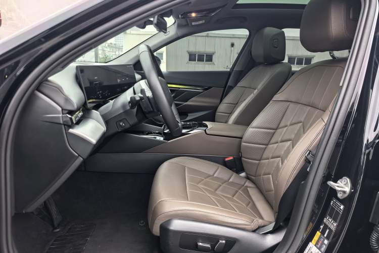 Used BMW i5 2024 eDrive 35L M Sport Package
