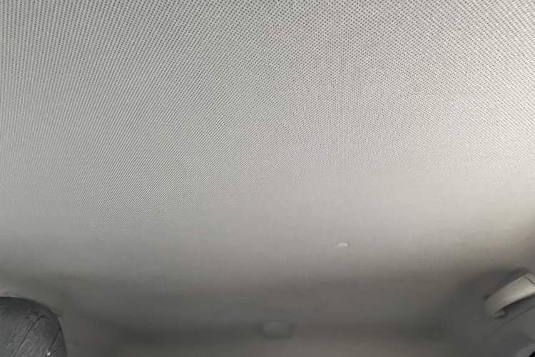 Used Wuling Hongguang MINIEV 2022 Macaron Premium Model – Lithium Iron Phosphate Roof