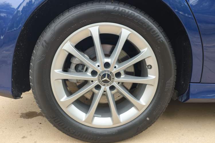 Used Mercedes-Benz A-Class 2022 Restyled A 200 L Sport Sedan Fashion Version Exterior 12