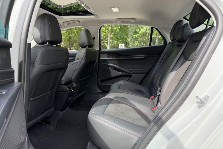 Used Ford Mondeo 2023 EcoBoost 180 Luxury Model