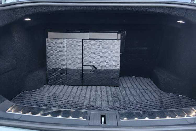 Used Avatr 11 2023 Ultra-Long Range Single-Motor Version 4 Seats
