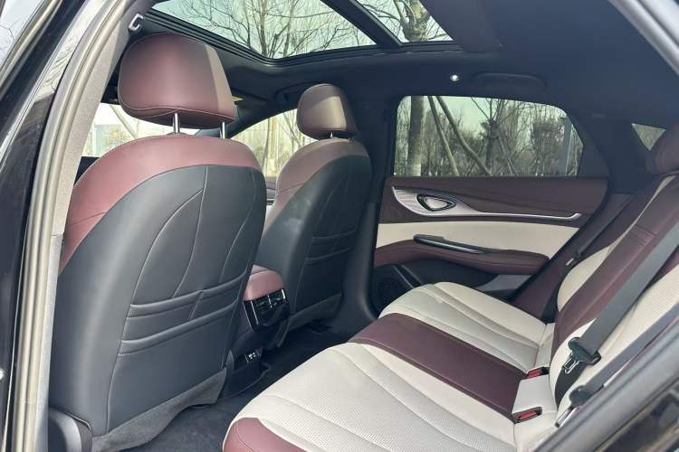 Used BYD Seal 2024 HONOR Edition DM-i 1.5L 121km Prestige Model