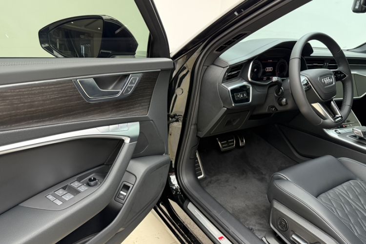 Used Audi A6L 2025 Restyled 45 TFSI quattro Prestige Dynamic Edition Interior 2