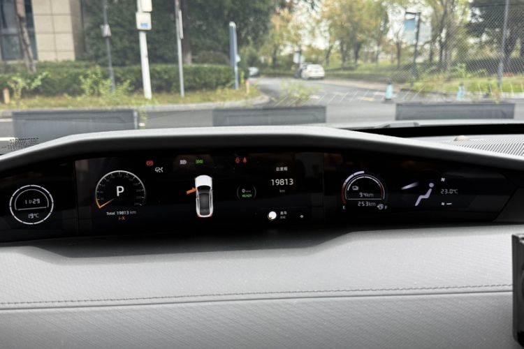 Used CHANGAN UNI-V iDD 2023 ZhiDian iDD 1.5T 113km ZhiKu Model
