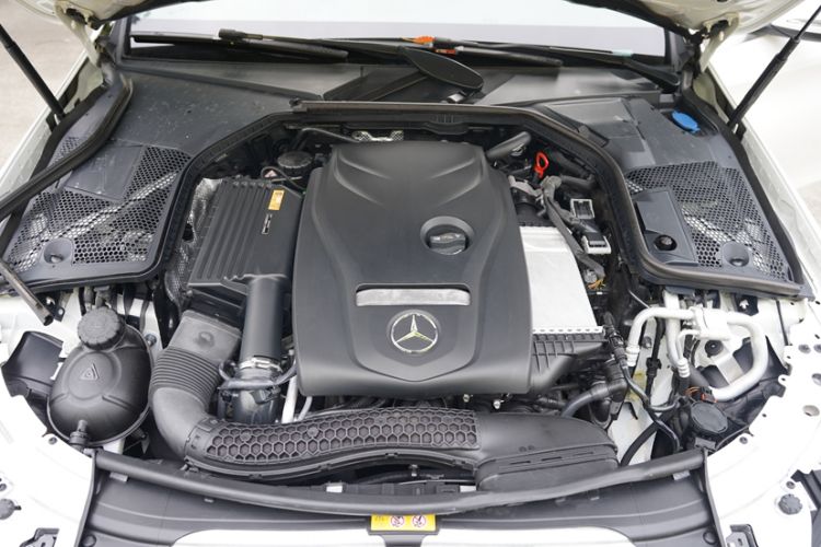 Used Mercedes-Benz C-Class 2017 C 180 L Sport Edition Interior 2