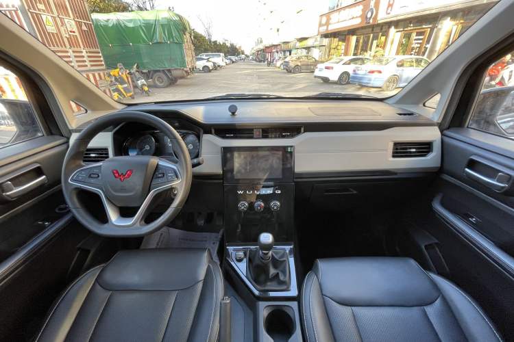 Used Wuling Zhengcheng 2021 1.5T Manual Luxury Version