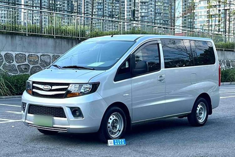 Used JAC Refine M3 2023 1.8L 5-Seater Classic Edition