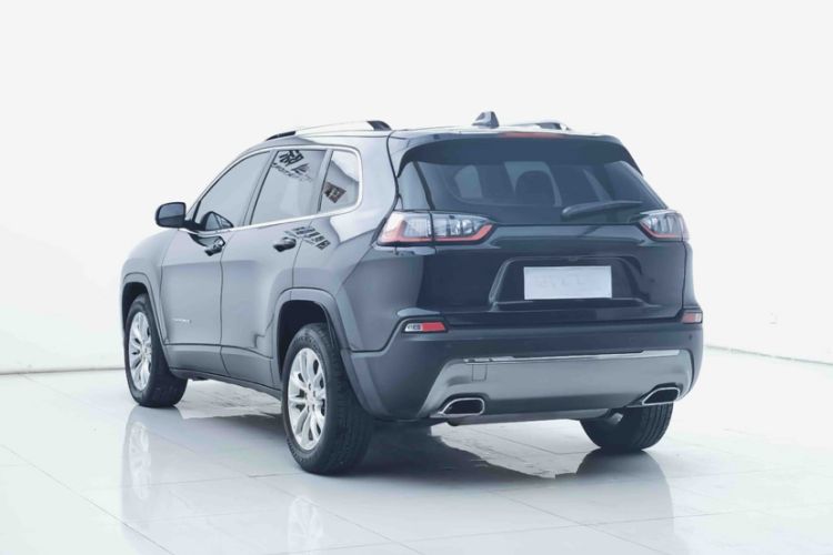 Used Jeep Cherokee 2019 2.0T Two-Wheel Drive Smart Enjoyment Version China V