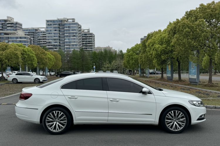 Used Volkswagen FAW-Volkswagen CC 2016 1.8TSI Luxury Model
