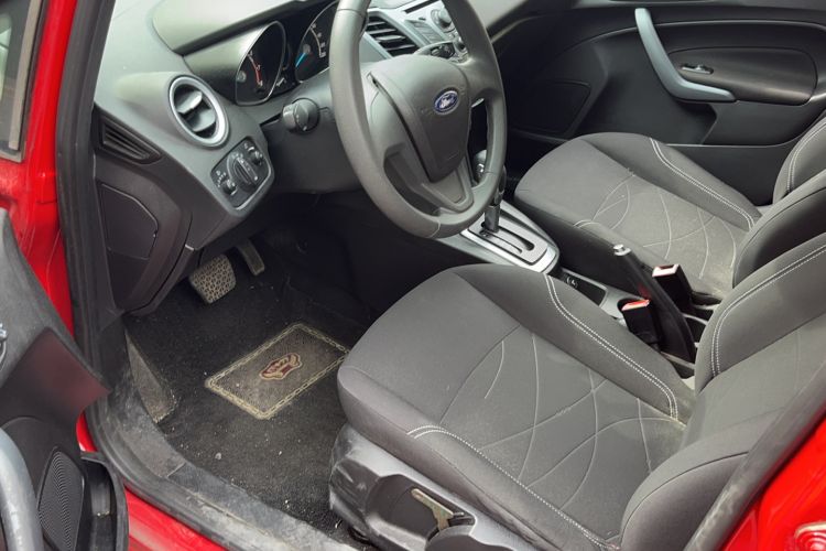 Used Ford Fiesta 2013 Hatchback 1.5L Automatic Fashion Edition Driver Seat