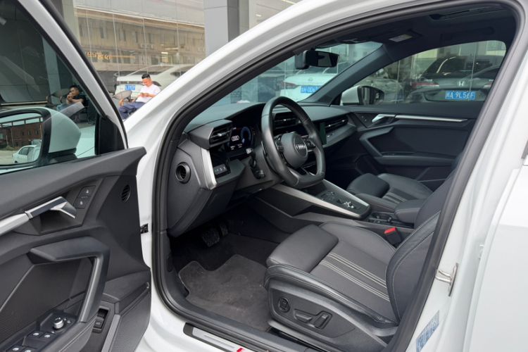 Used Audi A3 2022 Sportback 35 TFSI Fashionable Sports Model Interior 3