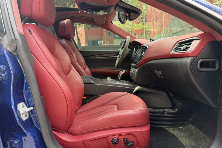 Used Maserati Ghibli 2019 3.0T Luxury Edition China VI Standard Interior 7