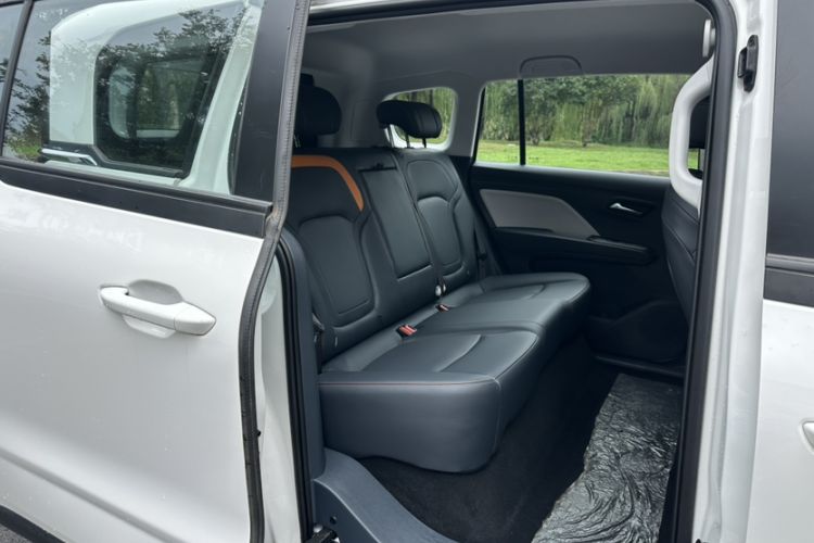 Used Bestune NAT 2023 PRO Comfortable Travel Battery-Swap Version 401km