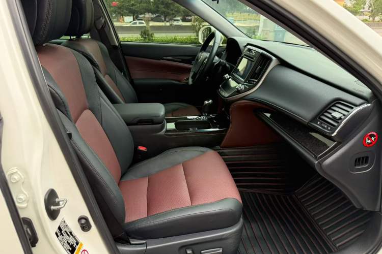 Used Toyota Crown 2018 2.0T Sport Edition Interior 5
