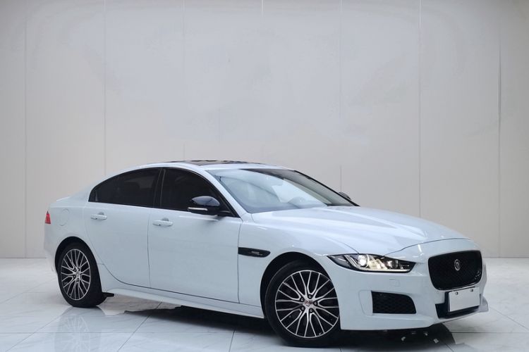 Used Jaguar XE 2018 2.0T 300 PS All-Wheel-Drive R-Sport Sport Edition