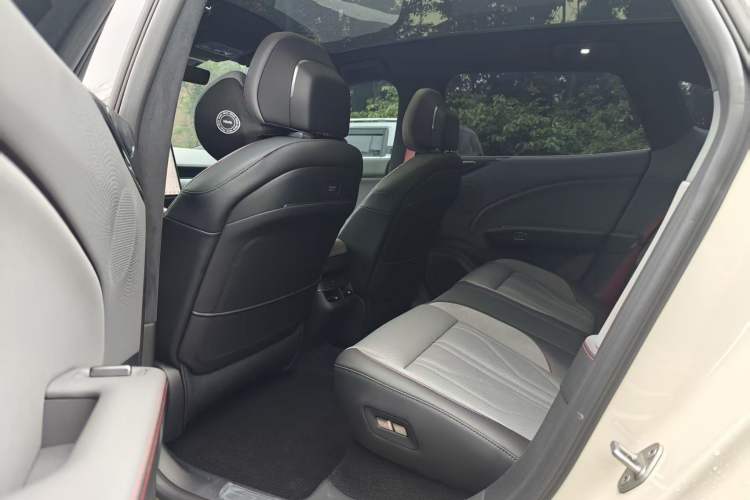 Used Zeekr 007GT 2025 Rear-Drive Intelligent Driving Version 75 kWh
