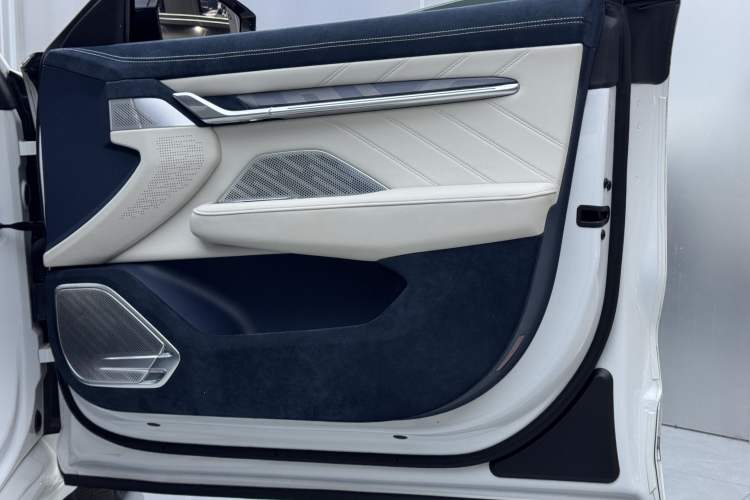 Used Zeekr 001 2022 Long-Range Dual-Motor WE Edition
