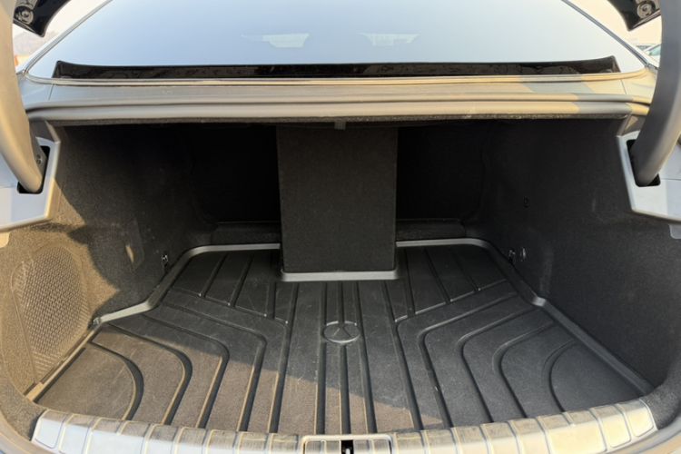 Used Denza Z9 2024 1100 km Four-Wheel Drive Pro Version