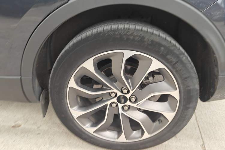 Used Lincoln Nautilus 2021 2.0T Four-Wheel Drive Luxury Edition Exterior 2